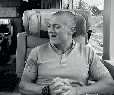 Andres Parra professional headshot